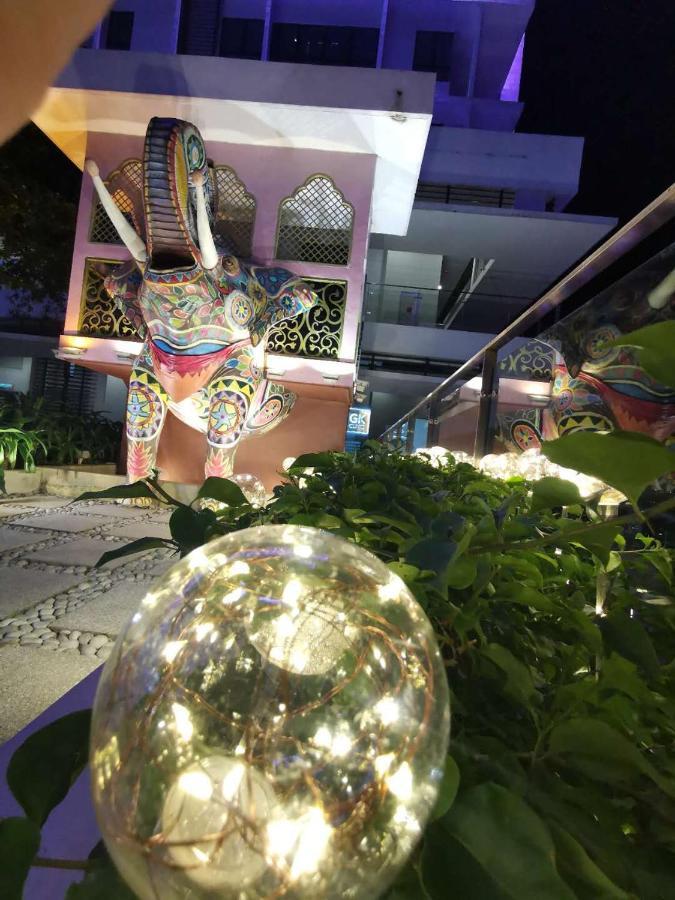 Lavender Suite # Shah Alam I-City Block B Homestay # 2R1B #Free Wifi & Parking Exterior foto