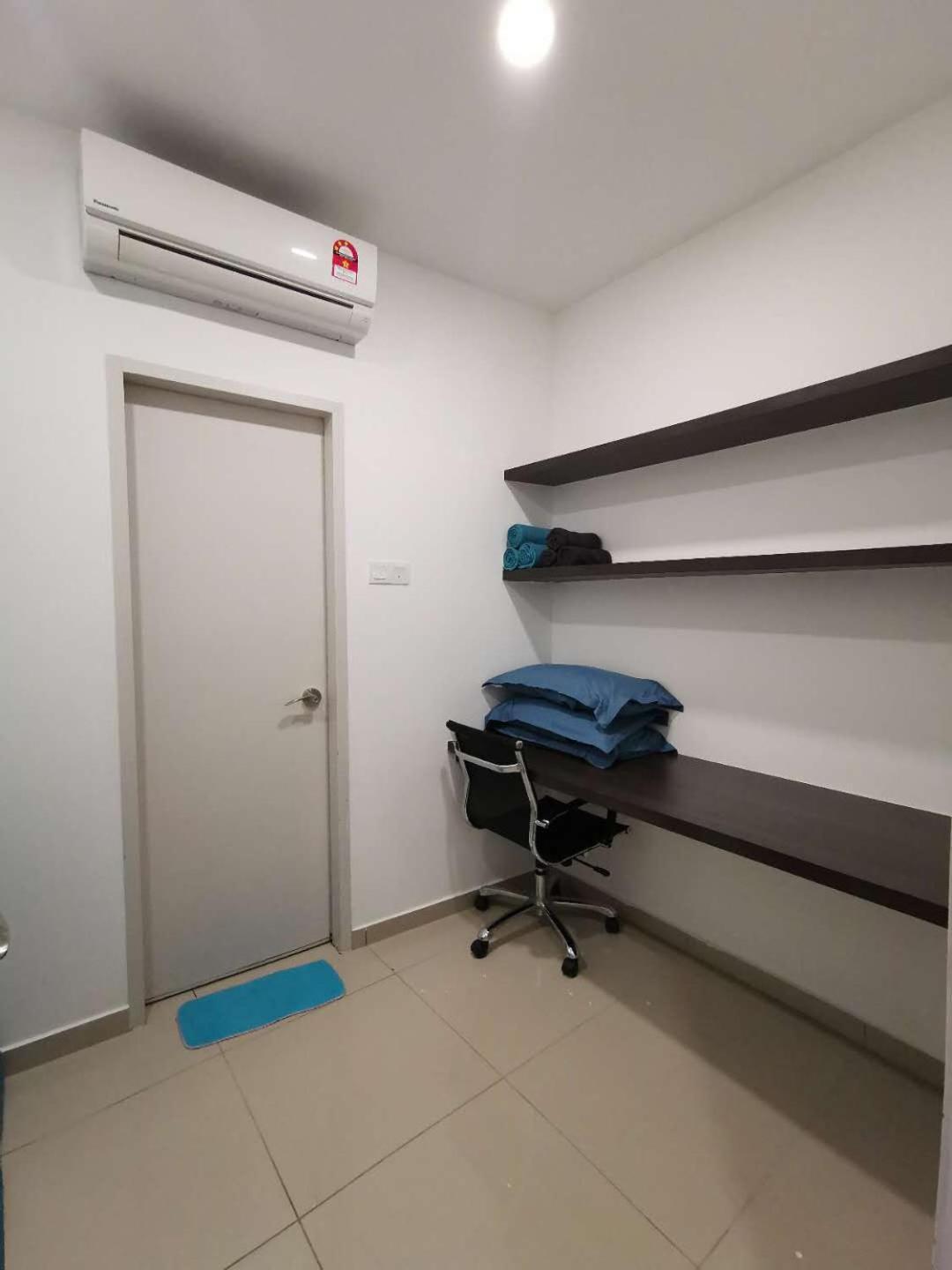 Lavender Suite # Shah Alam I-City Block B Homestay # 2R1B #Free Wifi & Parking Exterior foto